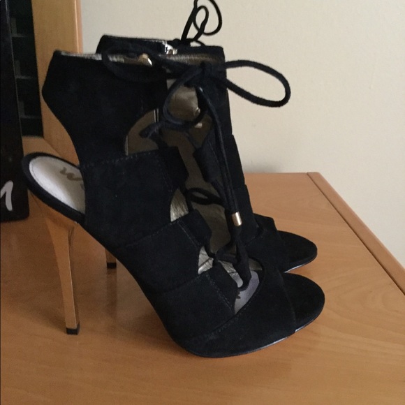 sam edelman black strappy heels